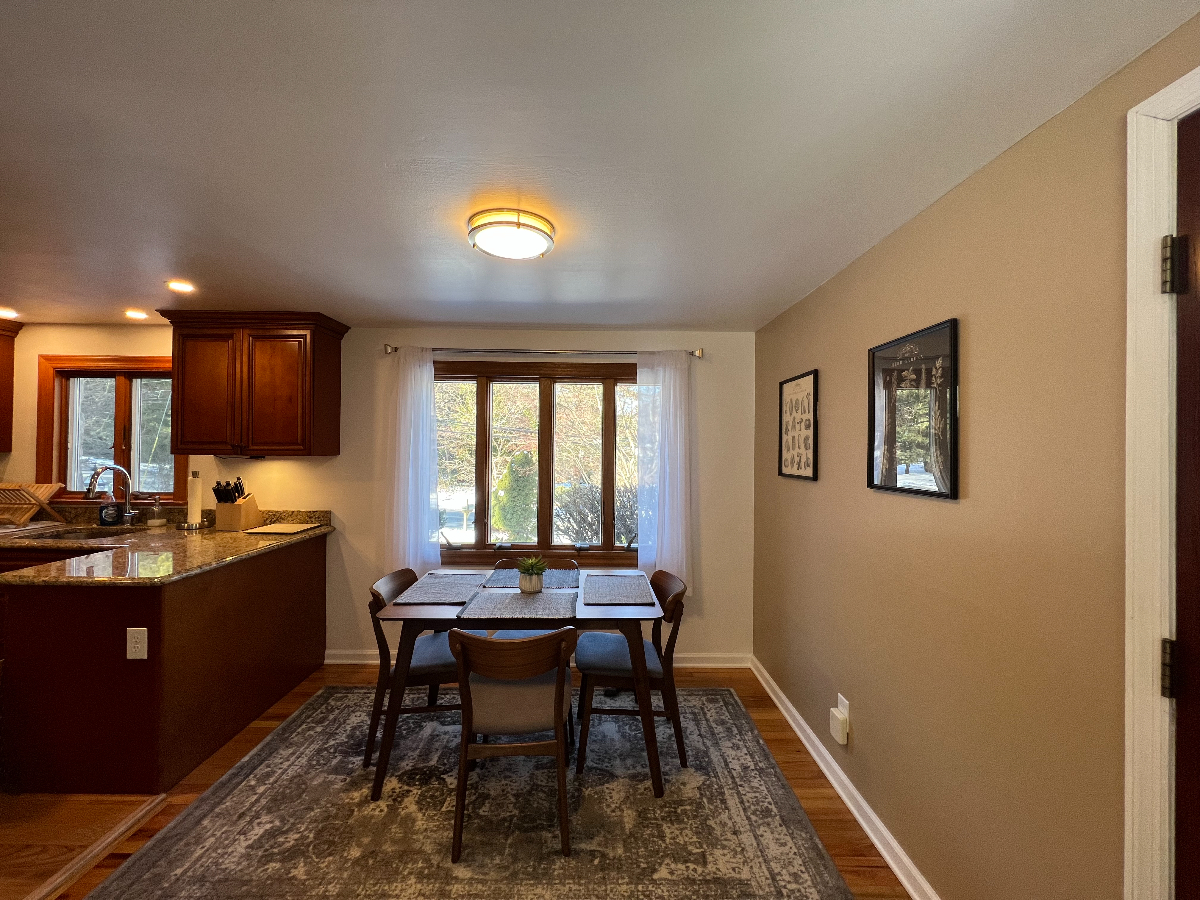 Quiet home you'll want to call your own - Photo 11