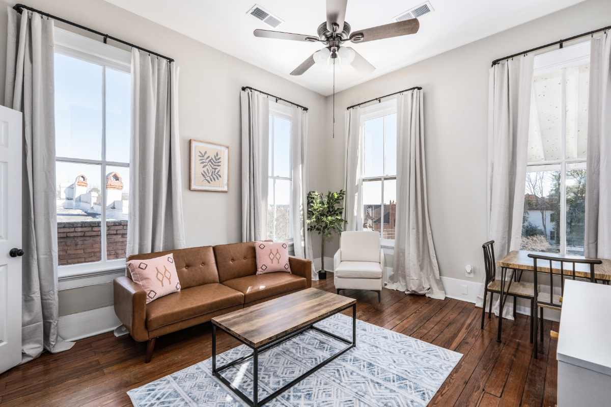 QUIET and COZY DT apartment