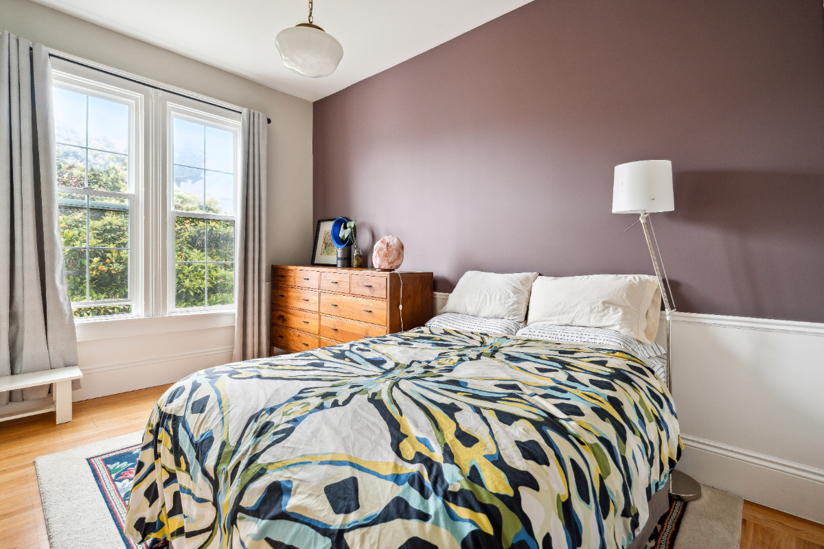 LISTING - Photo 2