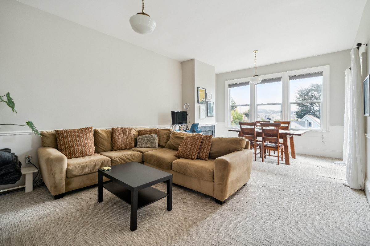 LISTING - Photo 6