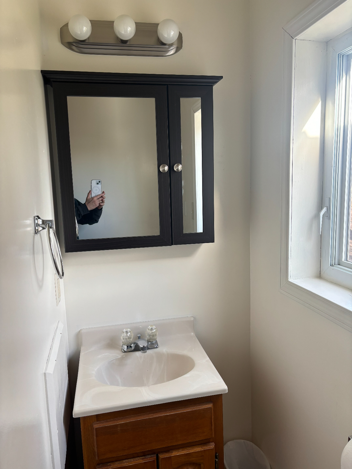 Quiet private apartment near hospital. - Photo 2