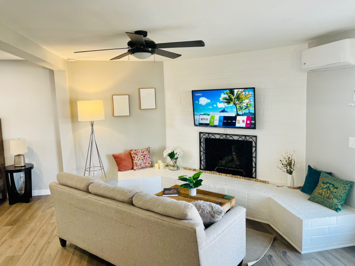 Renovated - 1br Private Loft Style Apartment