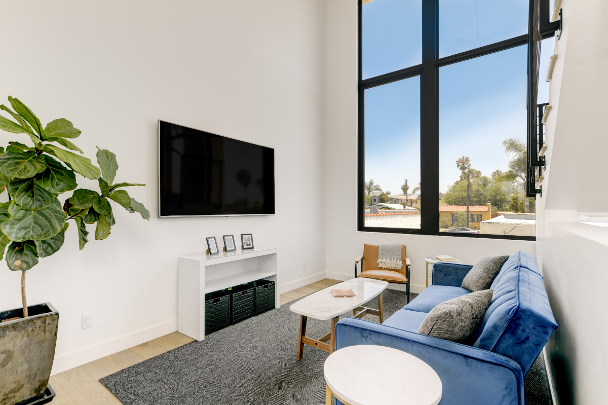 Modern Loft in North Park San Diego, Centrally Located with Great Restaurants/Nightlife - Photo 3