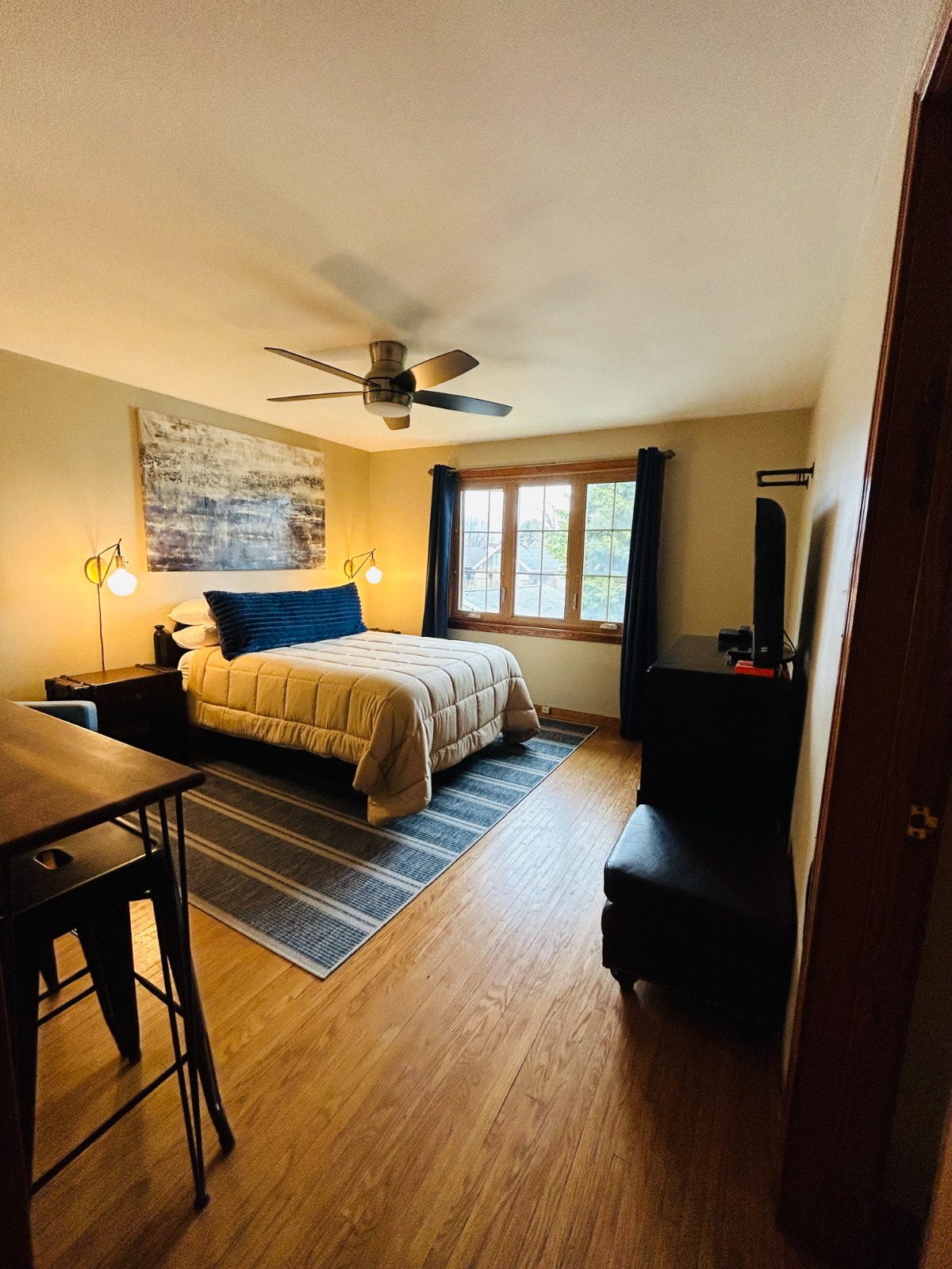 Studio Suite - Photo 1