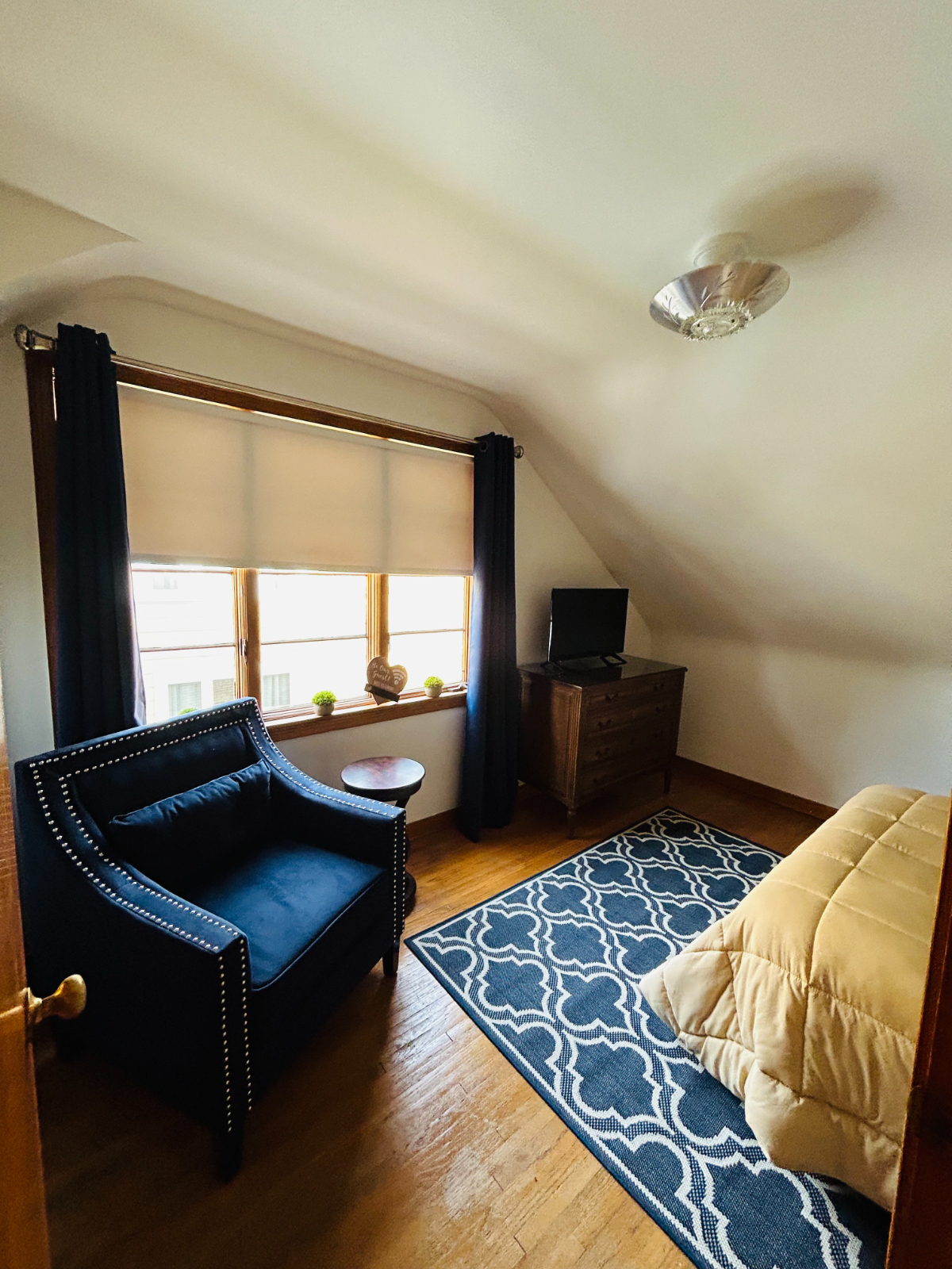 Studio  Suite - Photo 11