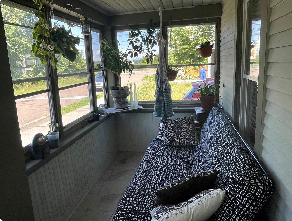 Entire 1 Bedroom Apt Burlington (Not shared) - Photo 6