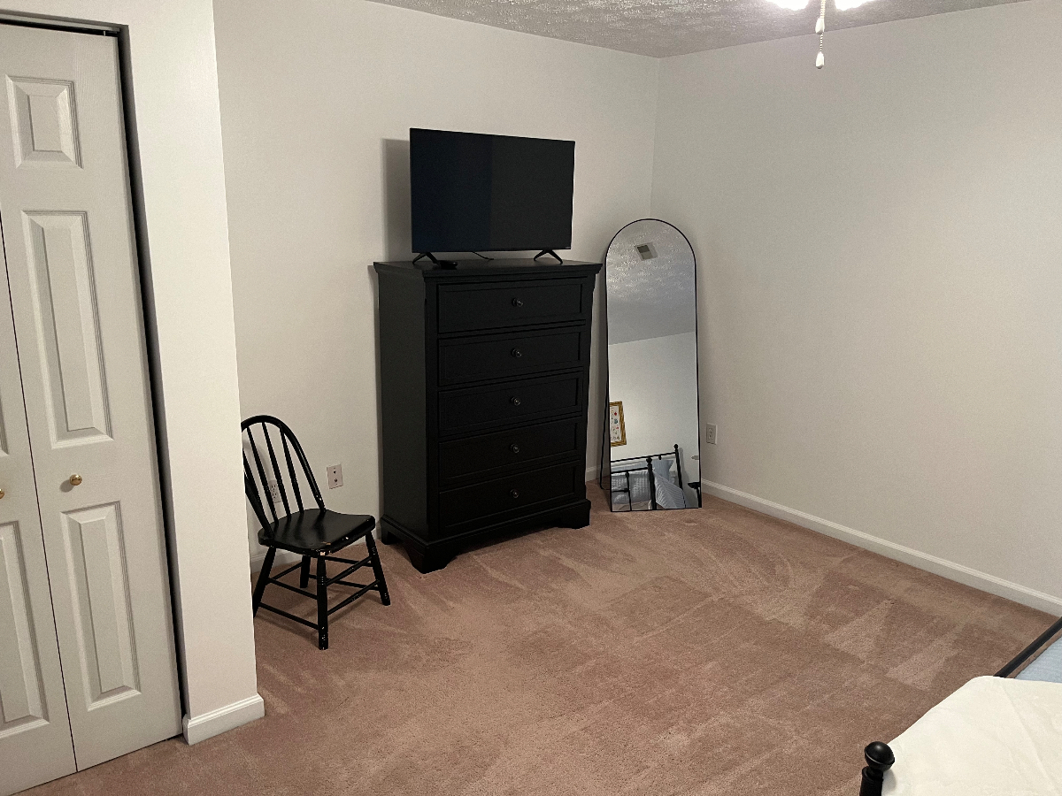 2714 - 2 Bedroom 2.5 Bath Townhouse with Garage - Photo 12