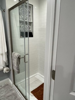 FULLY FURNISHED AND PRIVATE, 1BEDROOM, UTILITIES AND WIFI INCLUDED. PLUS 2 HVAC UNITS FOR PERSONAL C - Photo 12