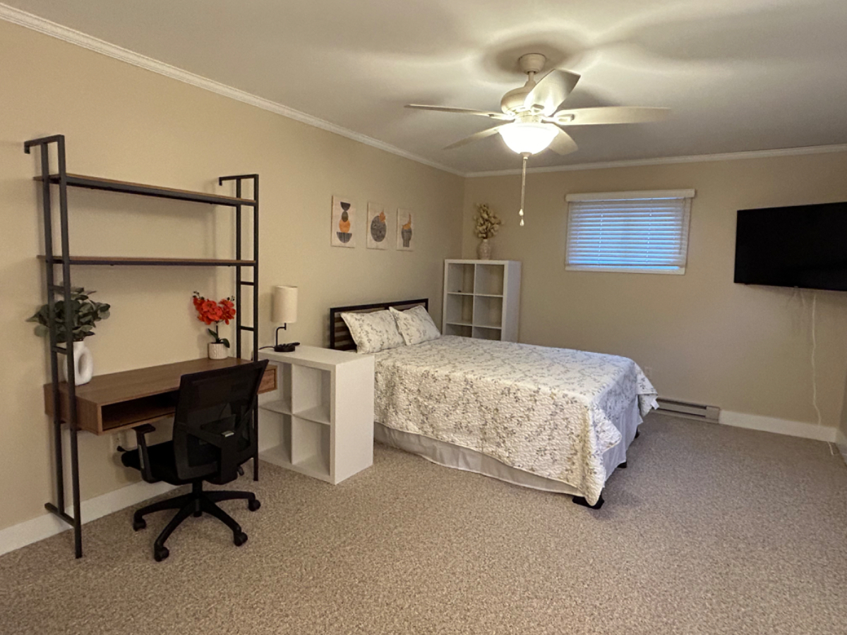 Quiet & Cozy 1 BR apartment - close to CVPH - Photo 9