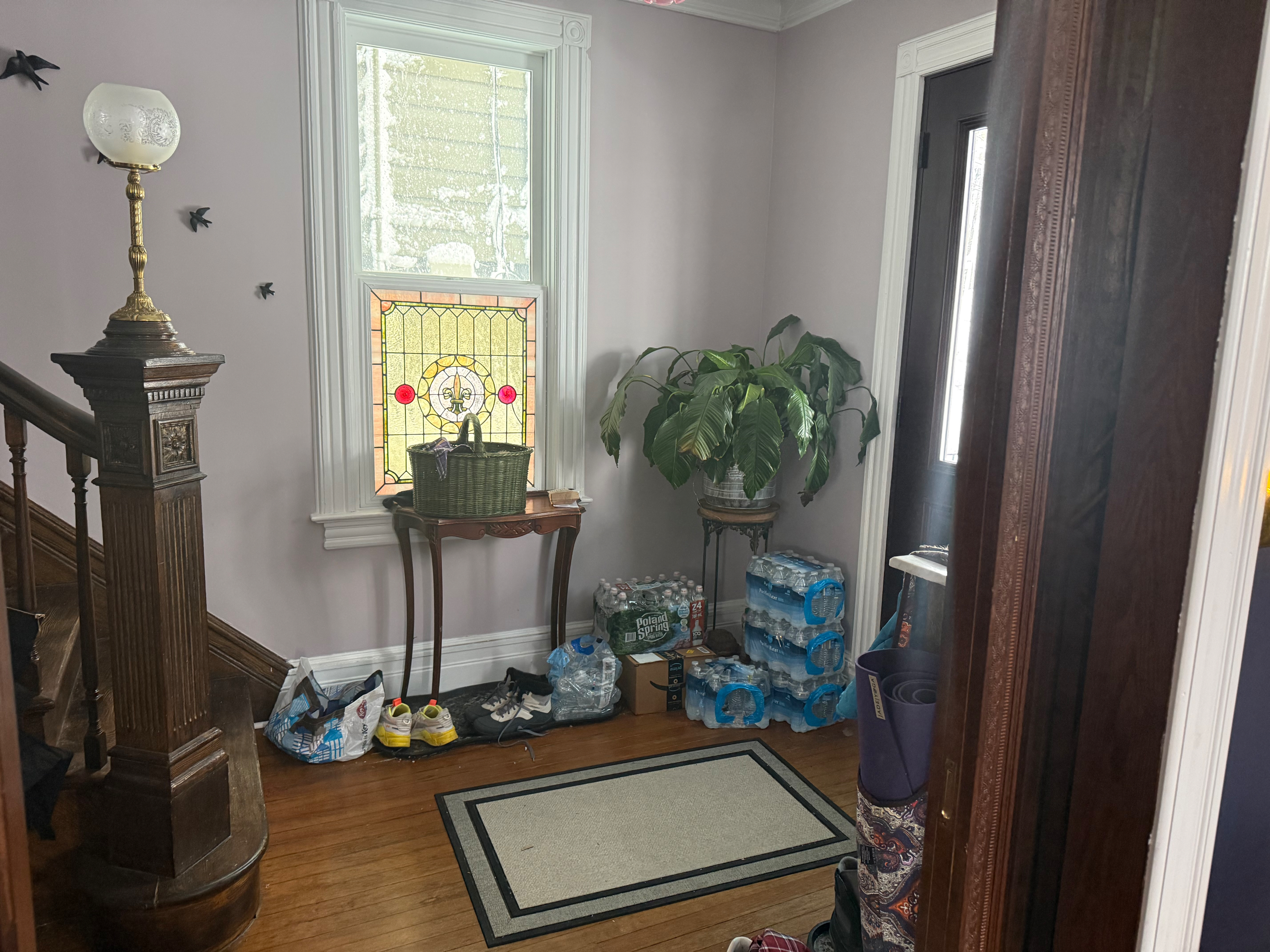 Comfortable Room in Victorian Home with shared bath - Photo 7