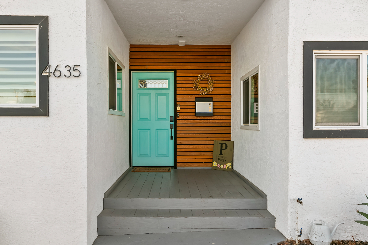 Central to All of San Diego, Fully Remodeled Modern 4BR Pet Friendly Home w/Big Fenced In Yard - Photo 2