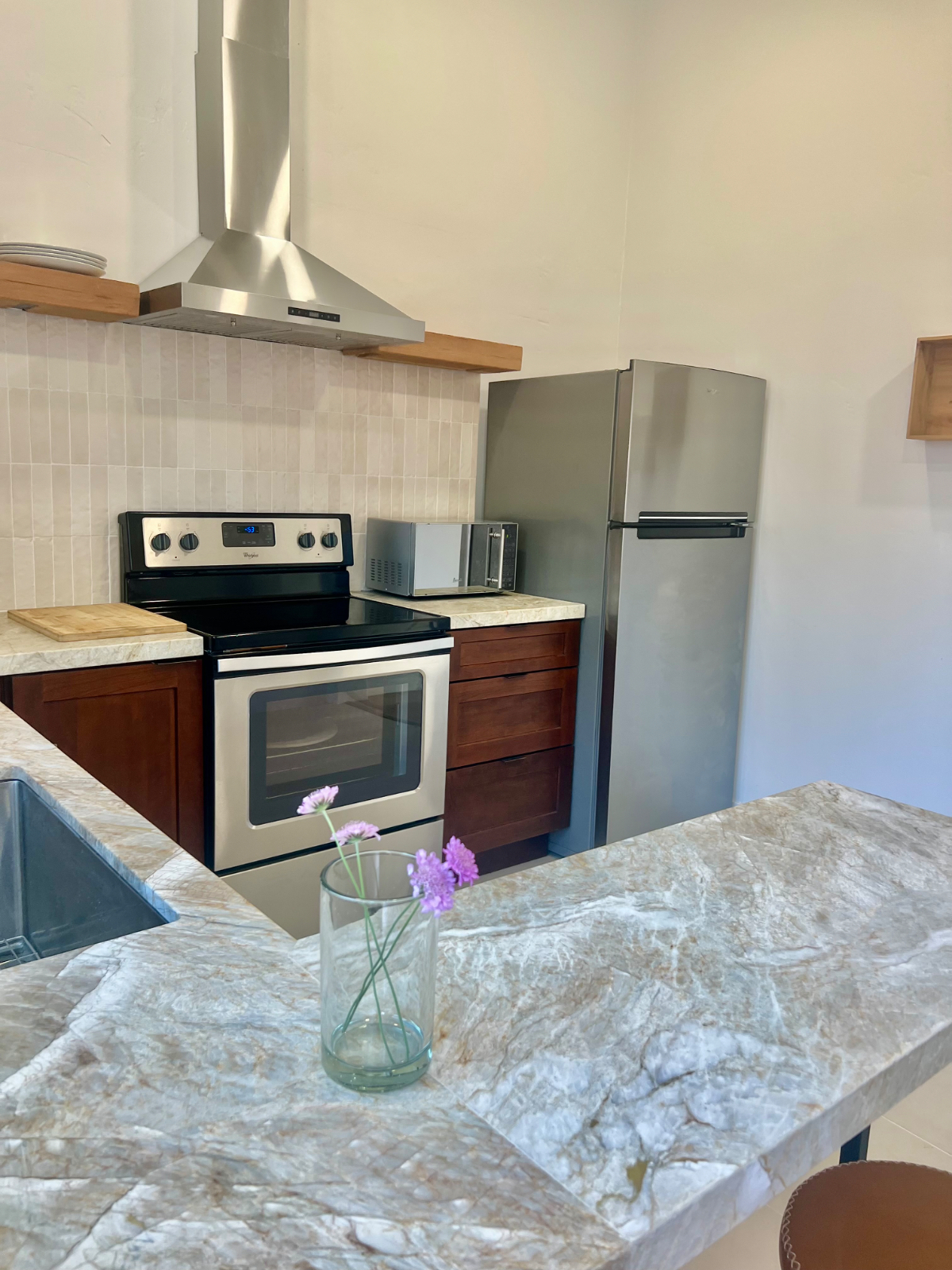 Fully Furnished ADU in Vista - Newly Remodeled, Private, All Utilities Included - Photo 2