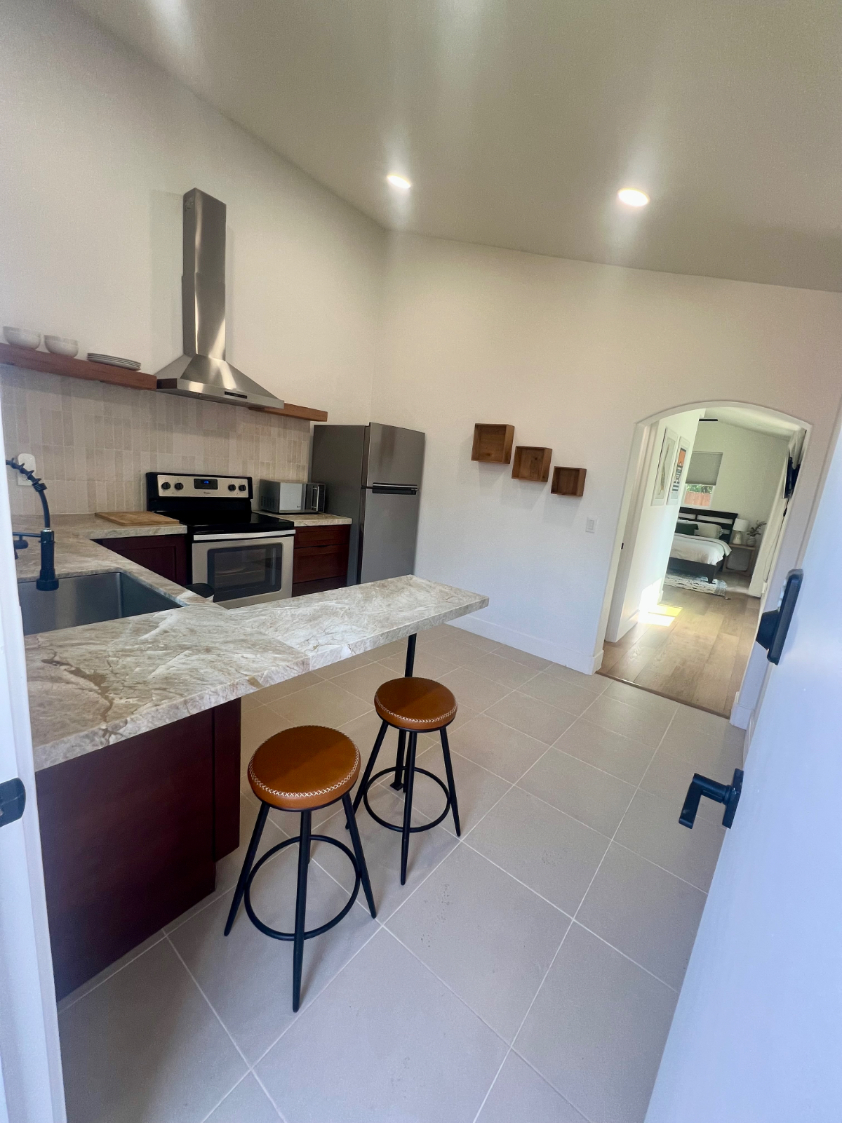 Fully Furnished ADU in Vista - Newly Remodeled, Private, All Utilities Included - Photo 3