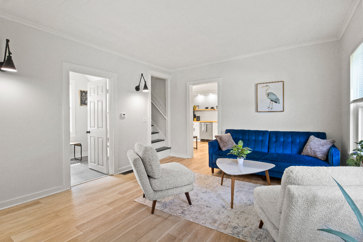 The Little Blue Bungalow - Photo 1