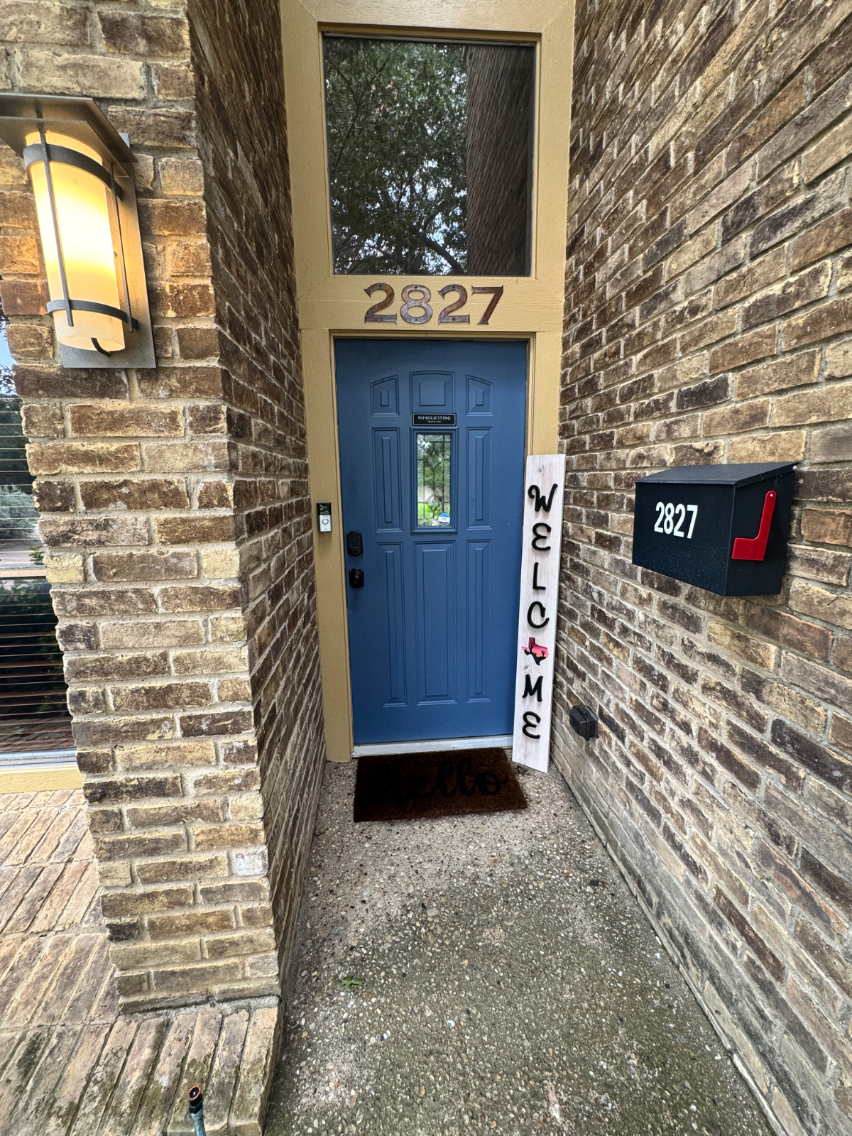 Work Retreat in North Dallas-Addison Area...Pets Welcome - Photo 2