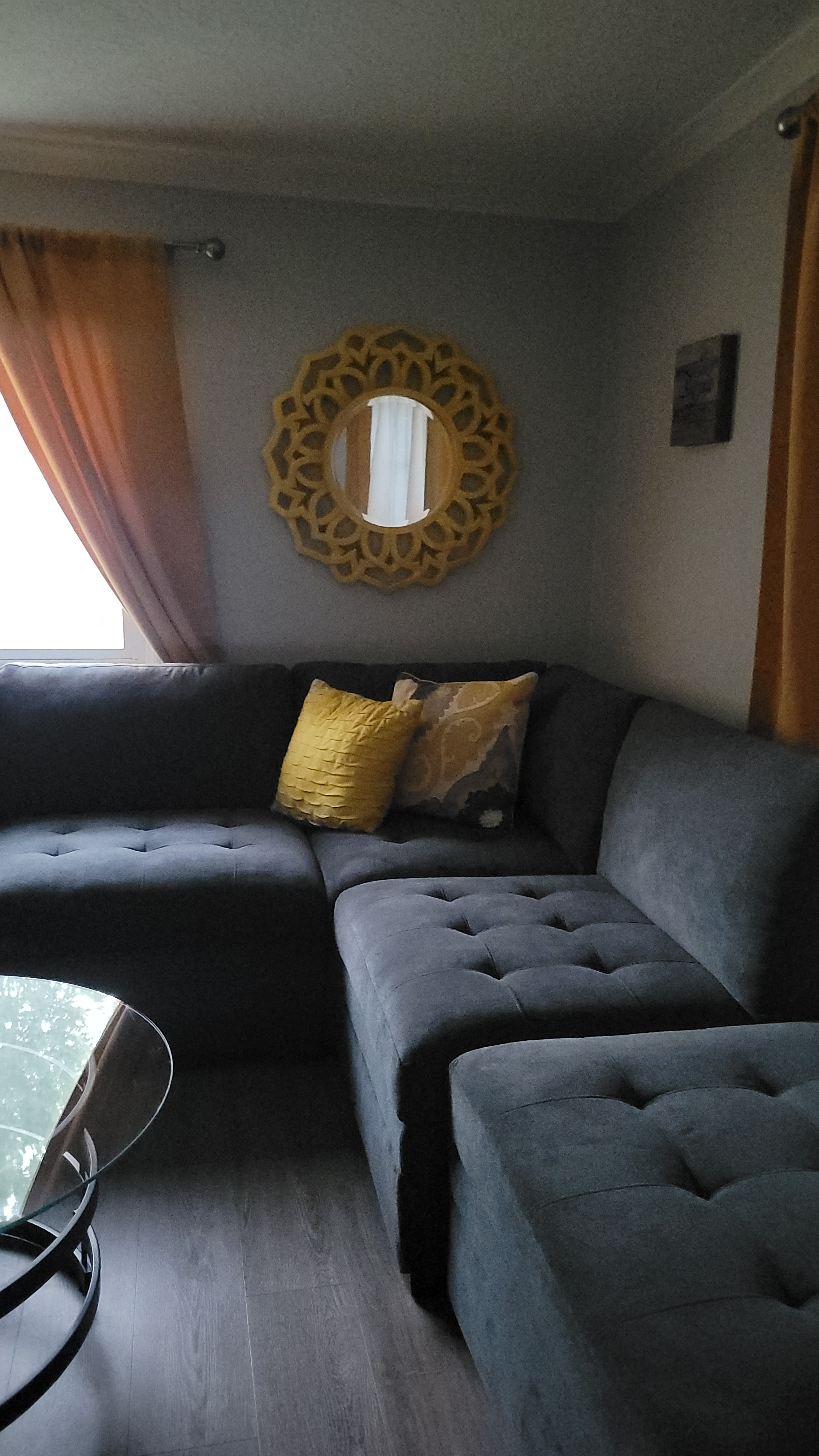 Spacious, Beautiful, 3BR Home Centrally Located for up to 5 or 6 people - Photo 5