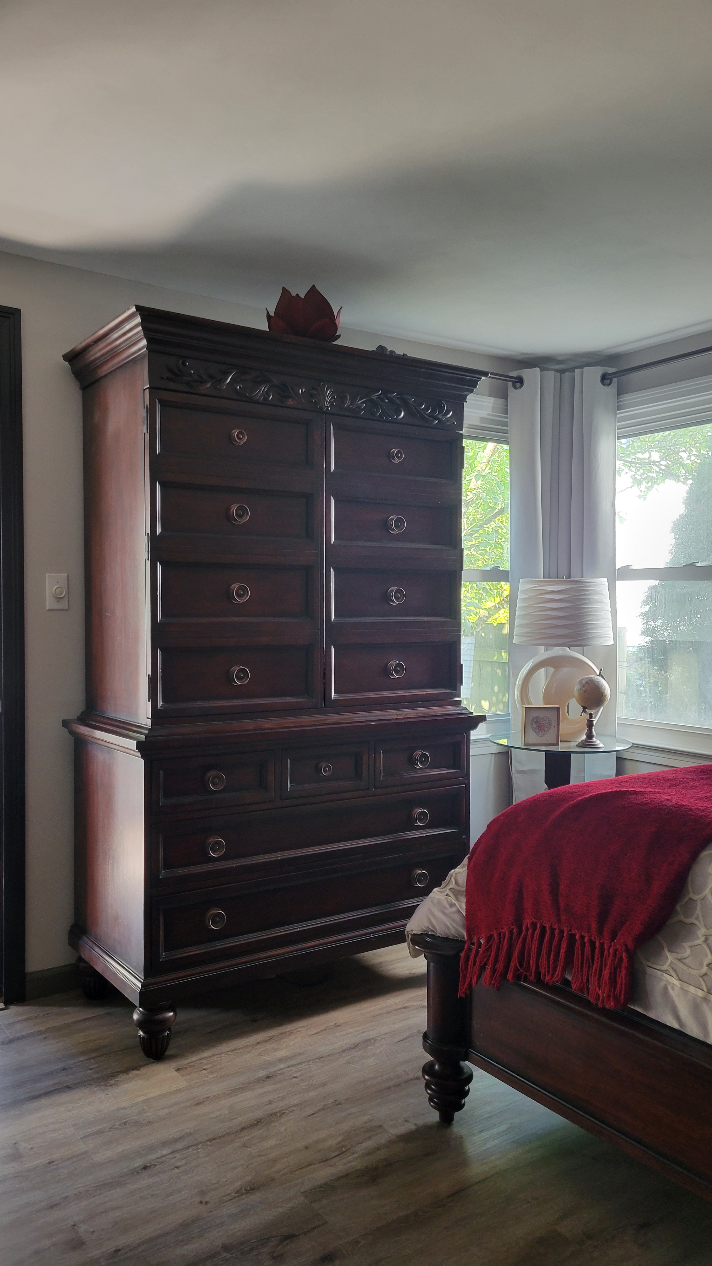Spacious, Beautiful, 3BR Home Centrally Located for up to 5 or 6 people - Photo 11