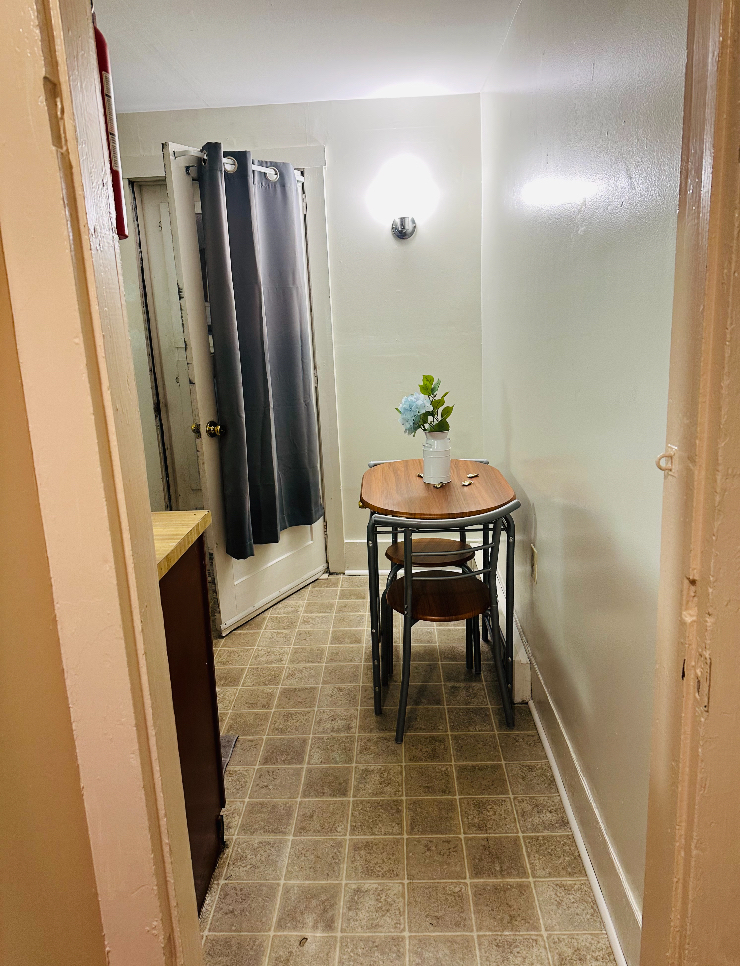 Town Farm Apartment - Photo 6