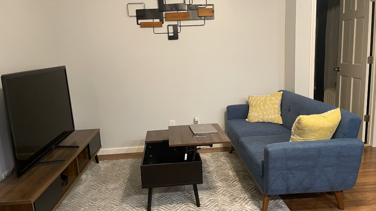 Newly Updated 2 Bedroom Apartment - Photo 1