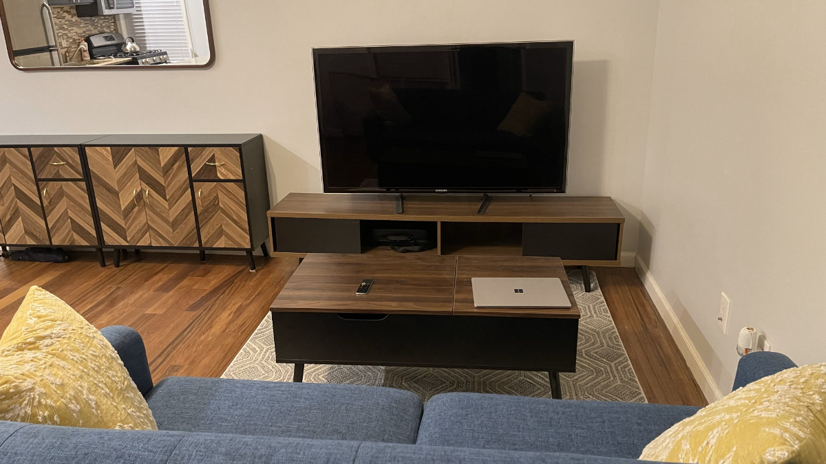 Newly Updated 2 Bedroom Apartment - Photo 8
