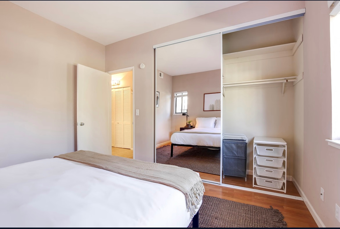 Clean, Fully Furnished Condo in Gated Community - Photo 5