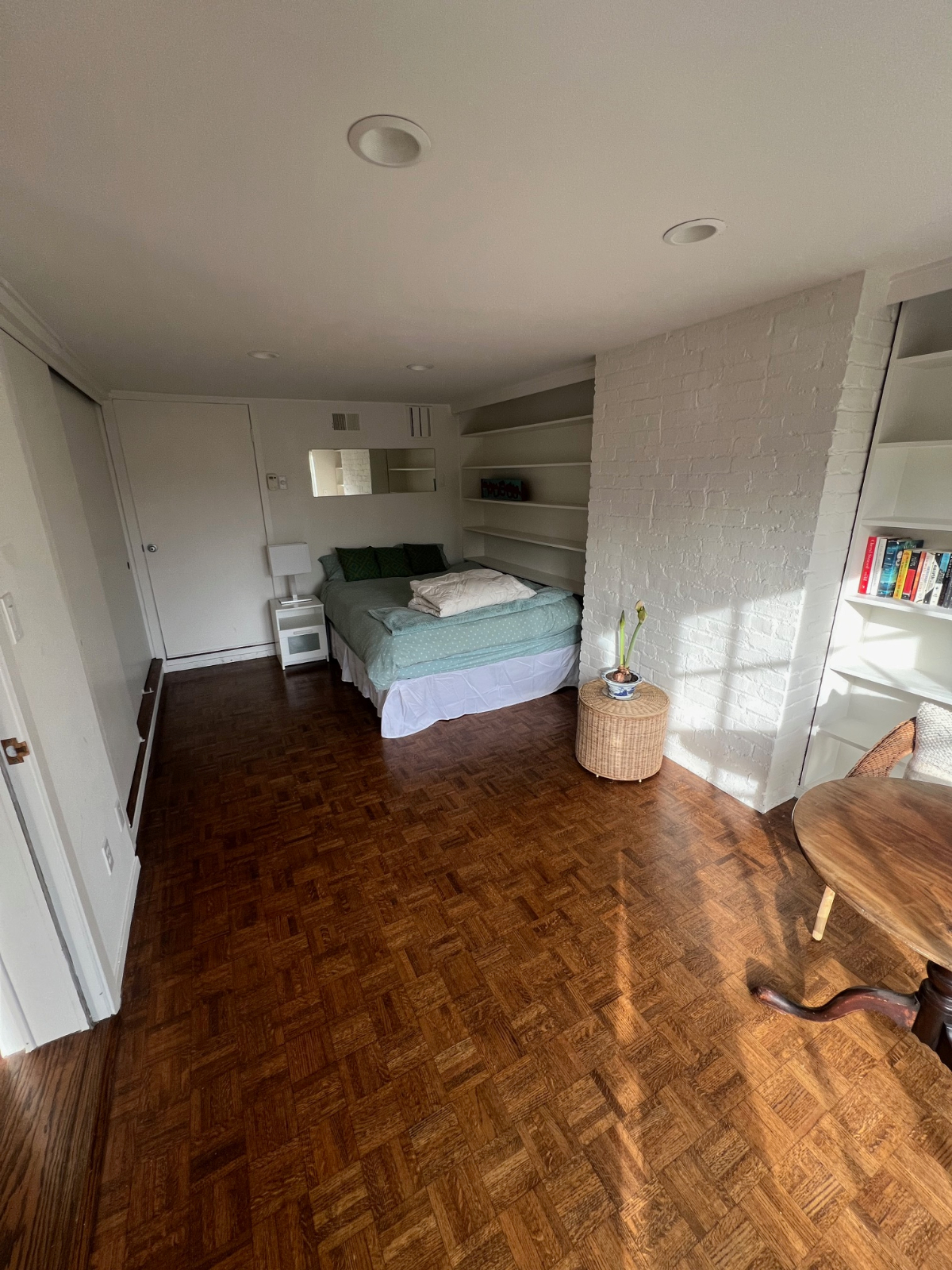 One bedroom, quiet street, Cole Valley neighborhood - Photo 5
