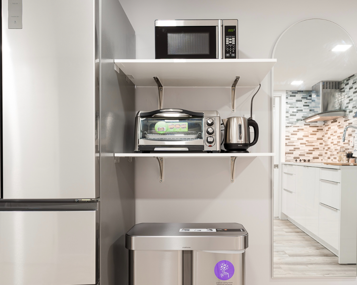 Luxury Studio Apartment With Home Gym - Photo 8