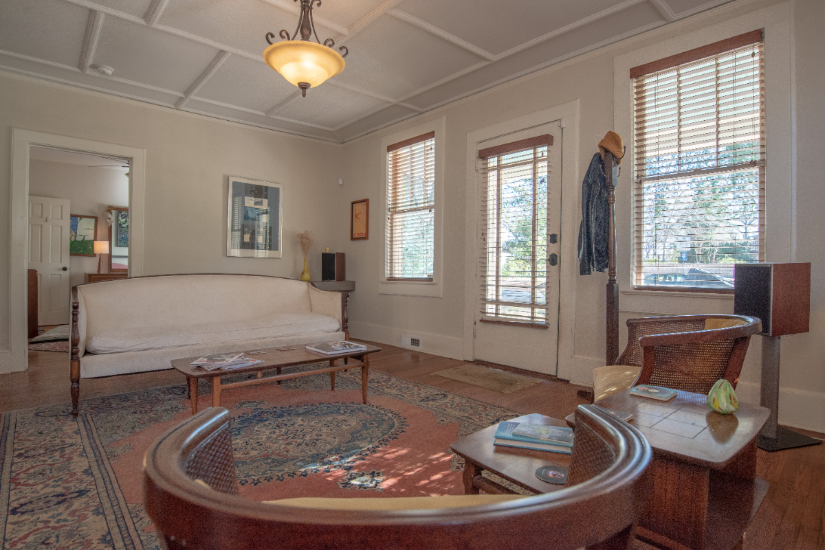 Cozy Charm in Columbia - Delightful 2-Bedroom House with a Perfect Location - Photo 5
