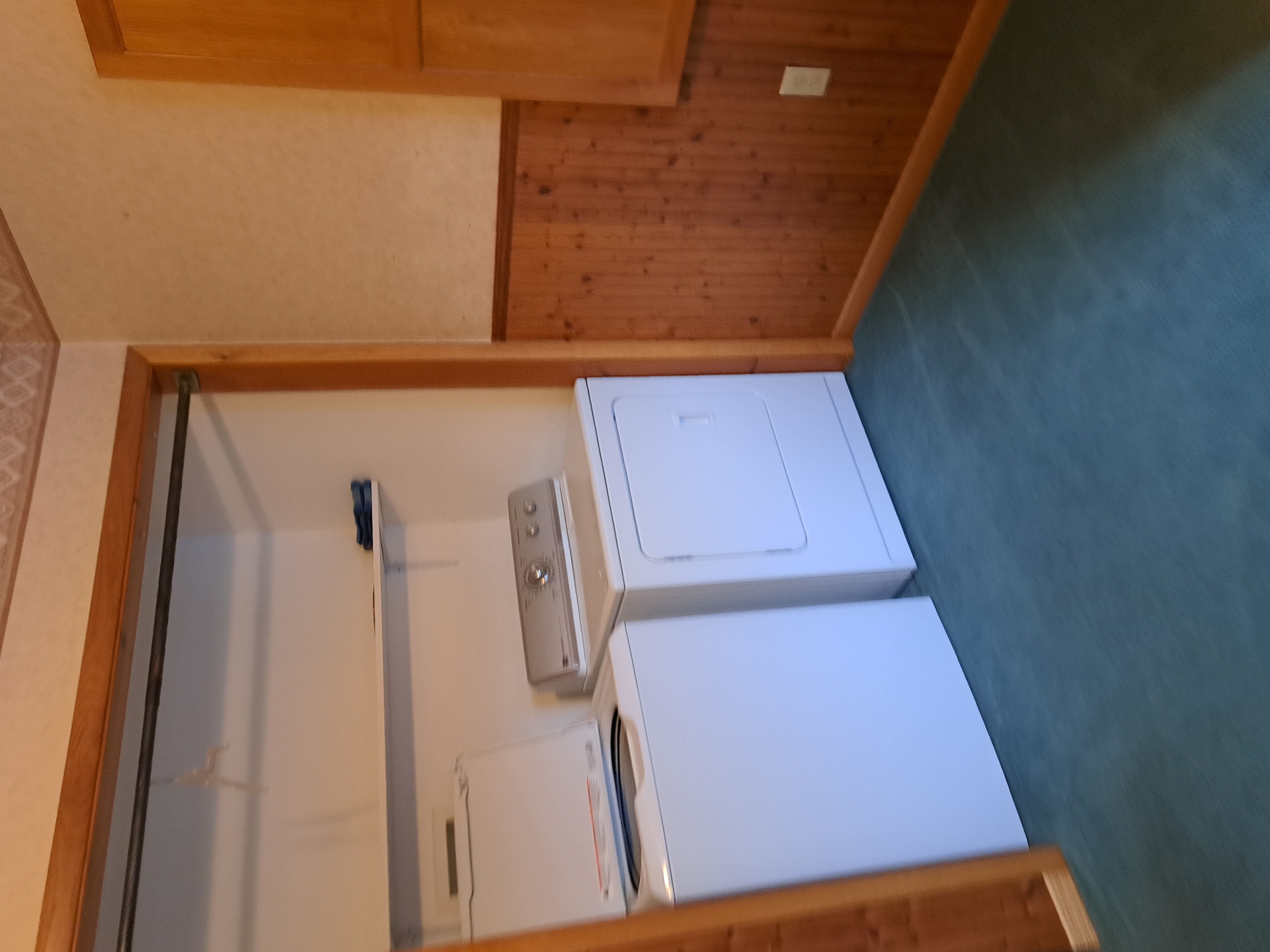 Very nice apartment in safe area of Morgantown wv. And just mins from hospital - Photo 1