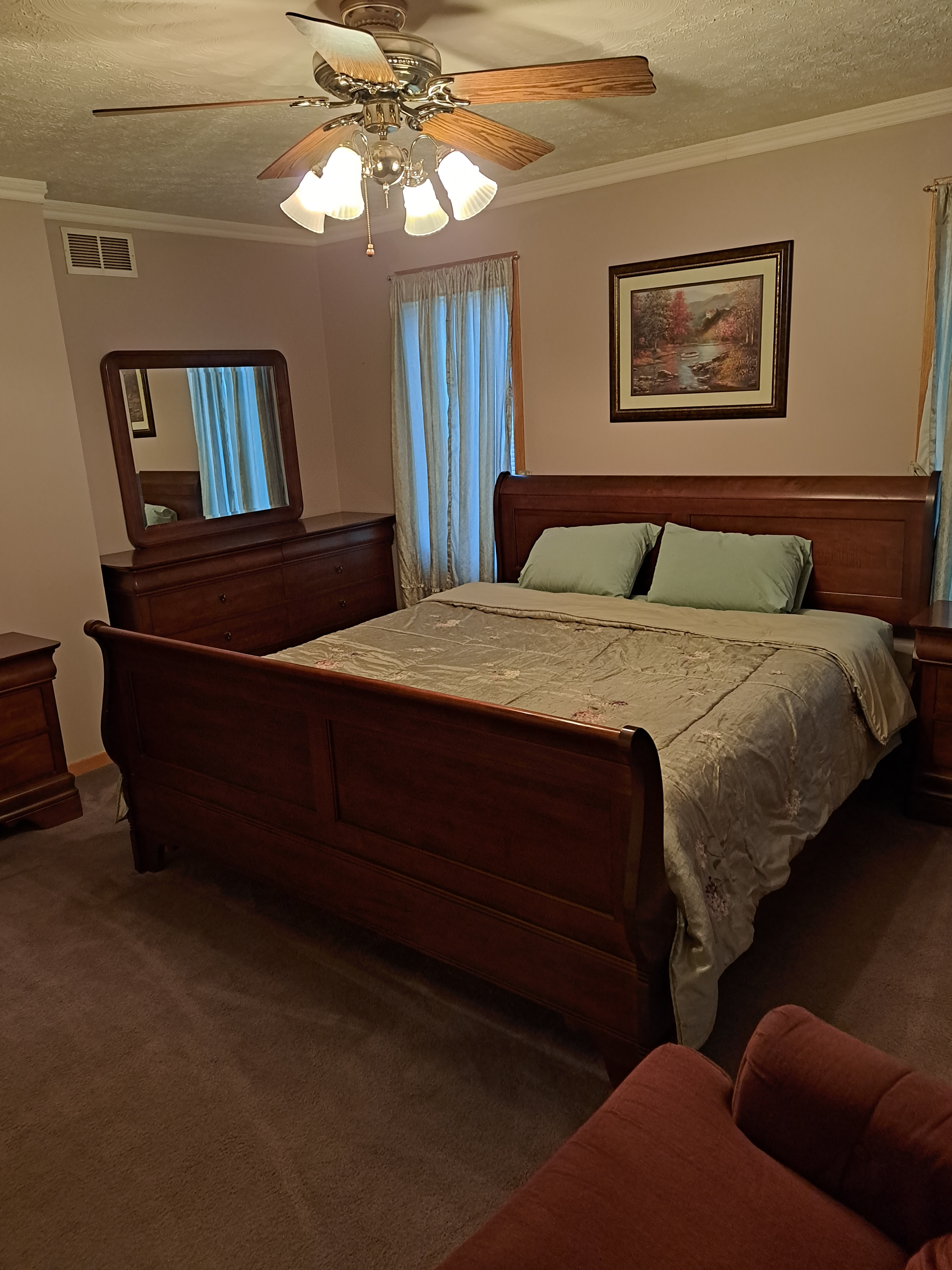 Very nice apartment in safe area of Morgantown wv. And just mins from hospital - Photo 4