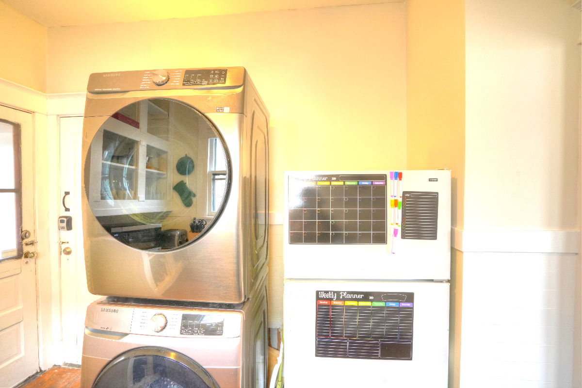 Furnished 2BR Private Home | Pet Friendly | 5 Min to Albany Med - Photo 9