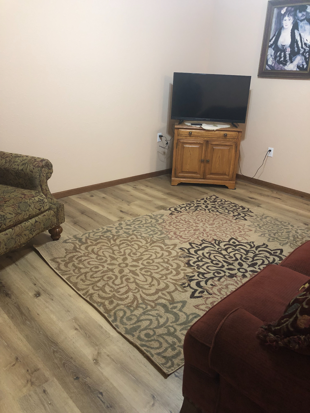 PRICE REDUCTION NOW 1600 per month Missy Crissy's 3 Gables  (2 bed 1 and 1/2 ba  Basement Apartment - Photo 8
