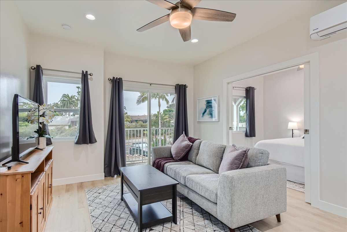 Detached private free standing unit in Point Loma w/ views to Down Town San Diego - Photo 6
