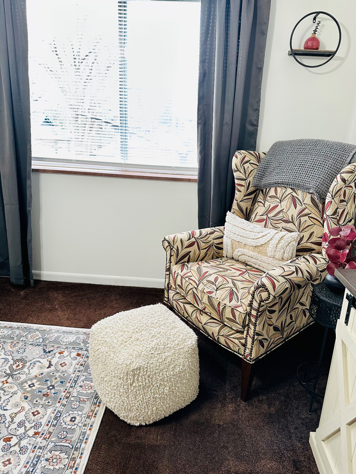 Stylish Boutique Retreat - Ritter Park Area - Designed for Comfort! - Photo 5
