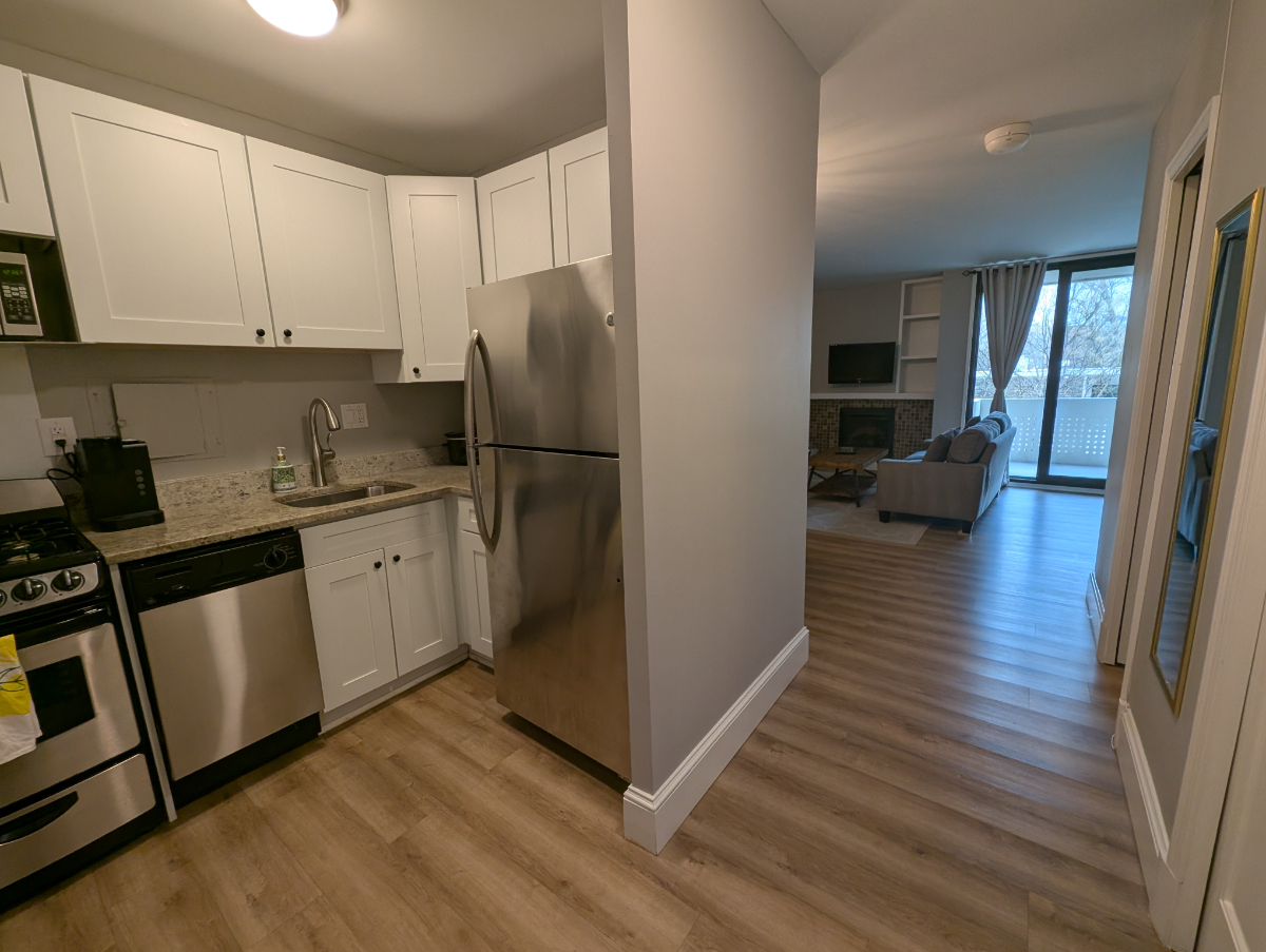Studio Apartment near DC Wharf - Photo 2