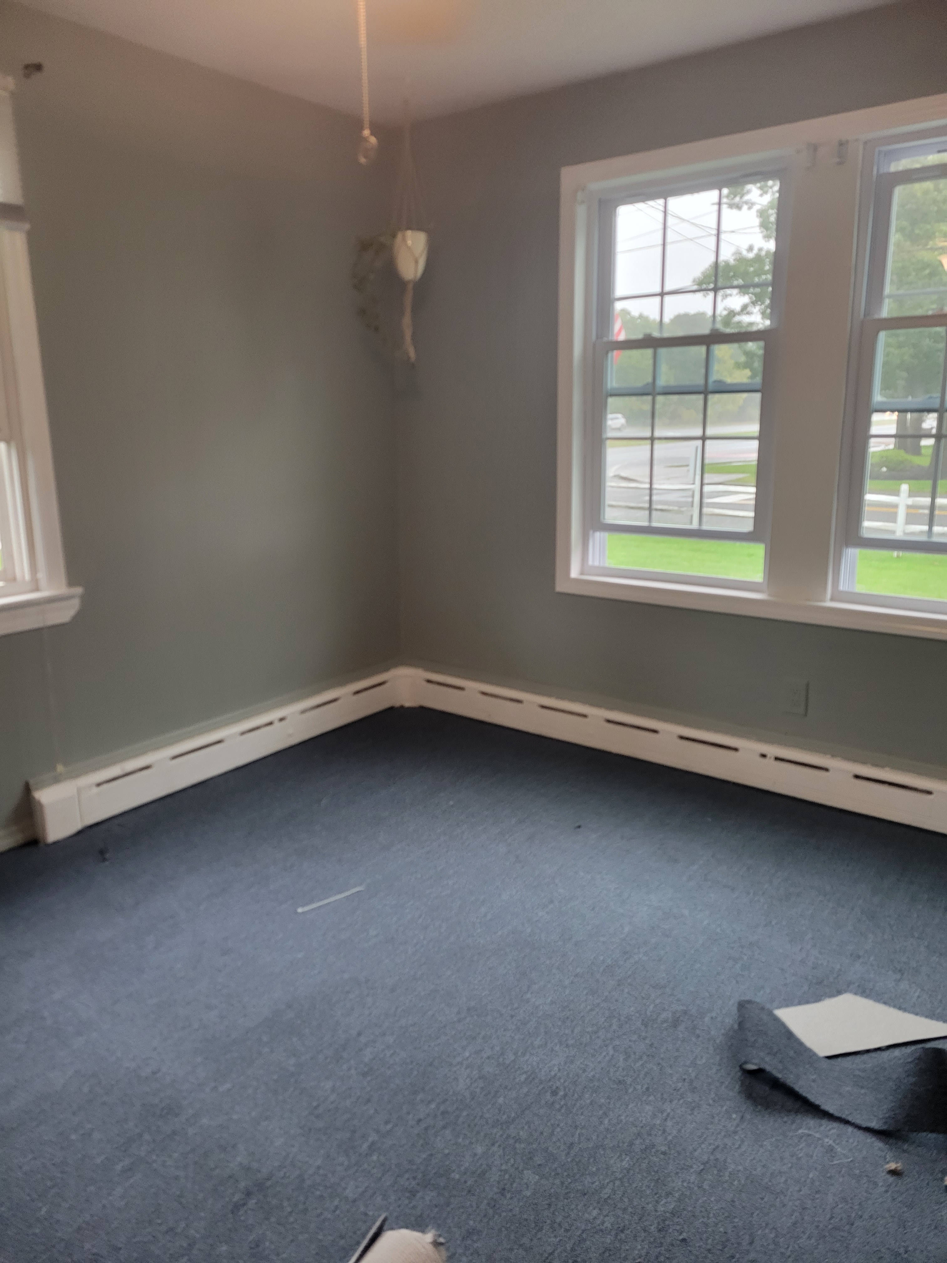 ROOM FOR RENT warm and cozy own thermostat/AC - Photo 1
