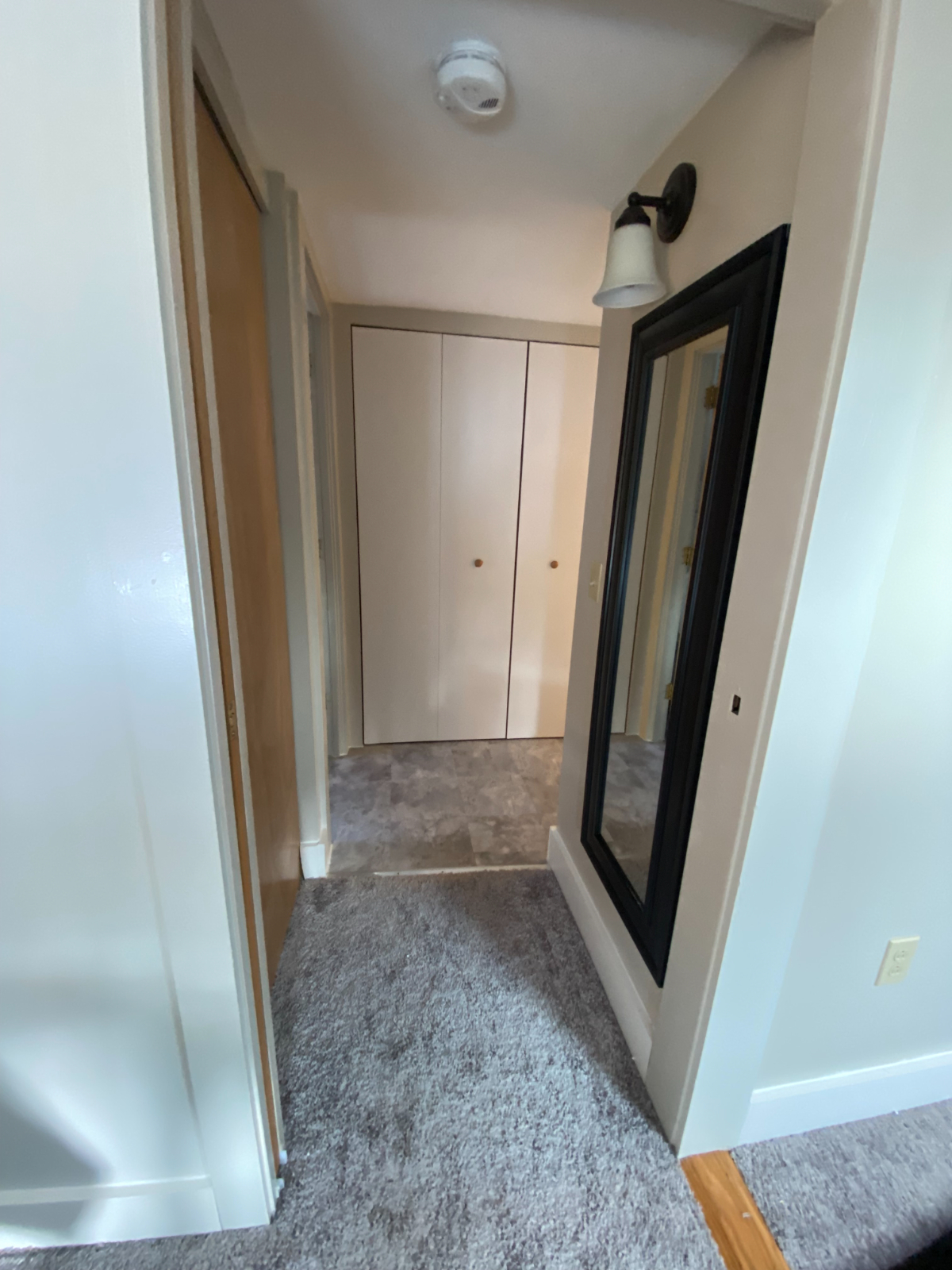 Clean, cozy, convenient studio apartment in Central Vermont - Photo 6