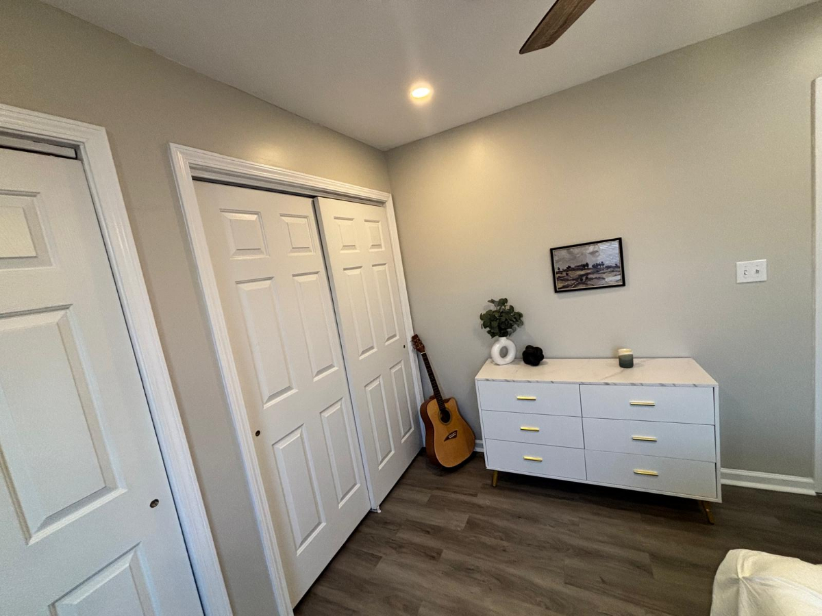 2 BR Townhome Next to Hospital - Photo 9