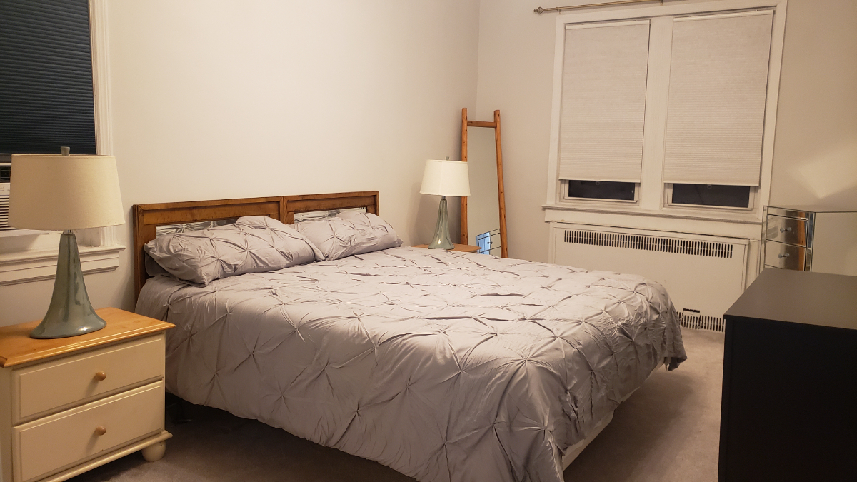 One Bedroom Apt - Photo 5