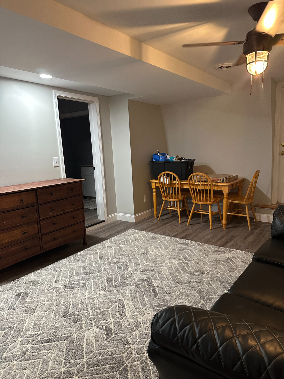 Cozy  Apartments  Awaits - Photo 6