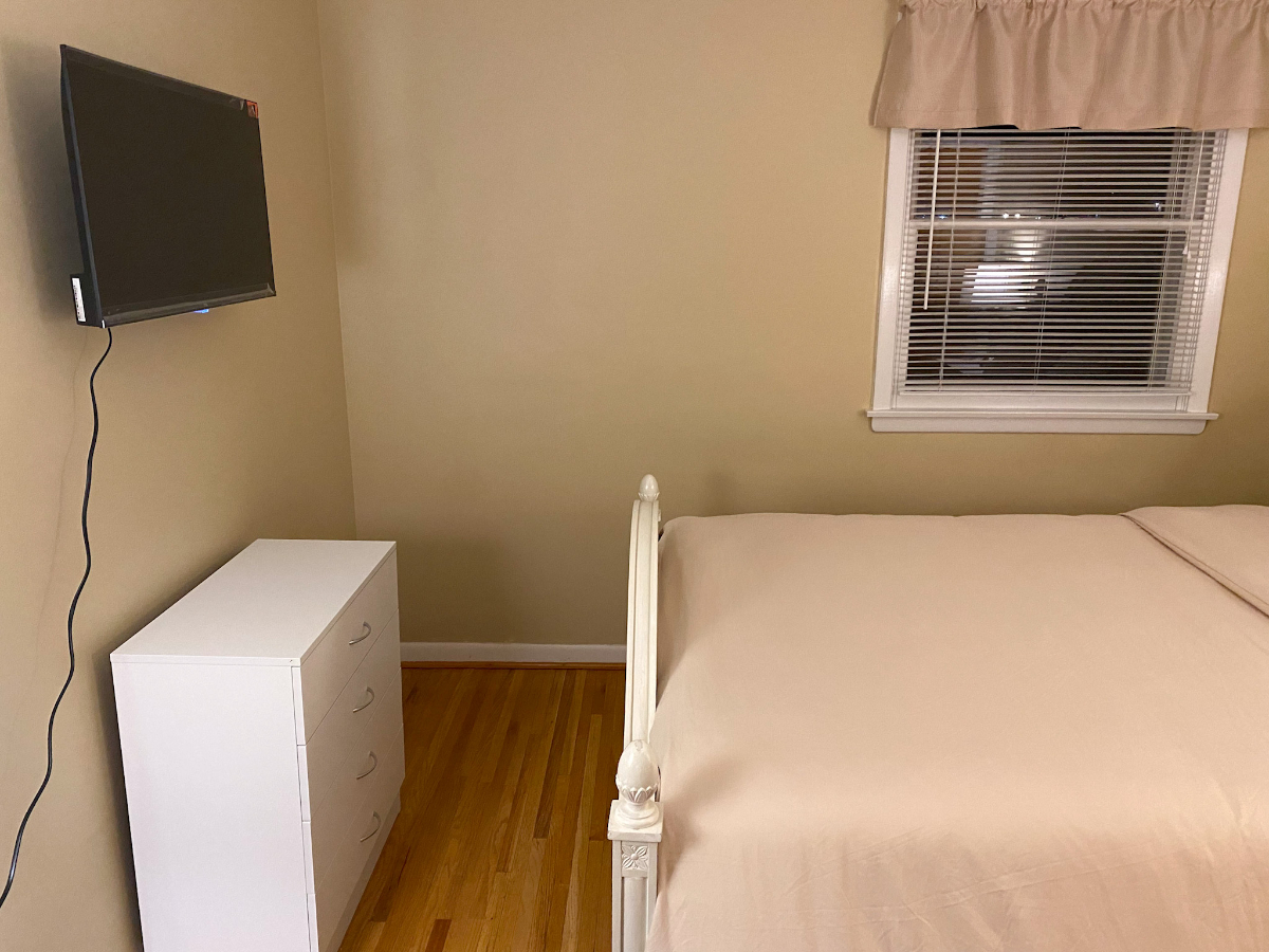 Near RGH Nurses Hub Comfy and Convenient Room 1 - Photo 3