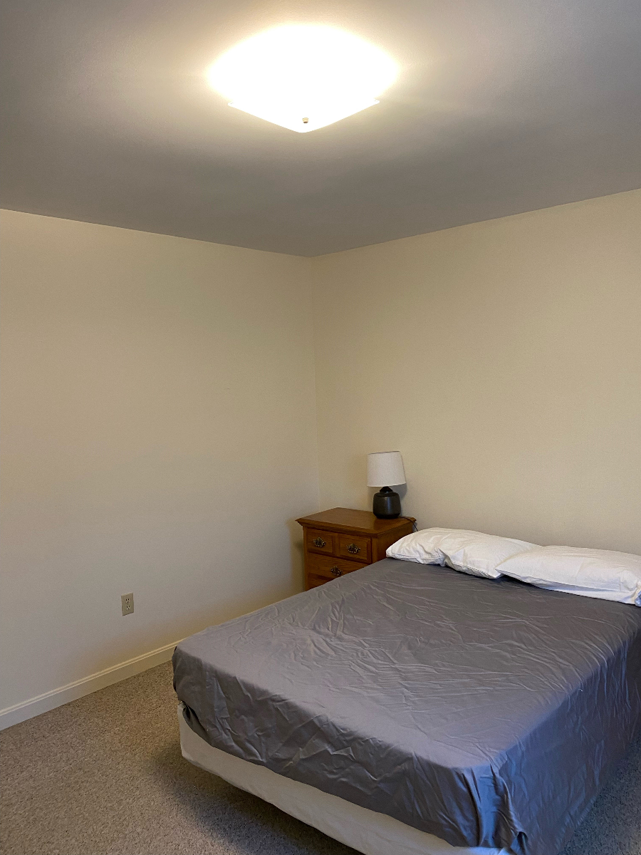 Private room in a quiet neighborhood - Photo 7