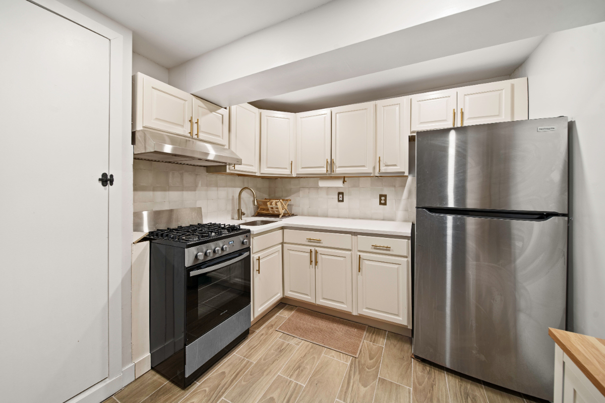 Spacious Newly Renovated Studio Apt - Photo 5