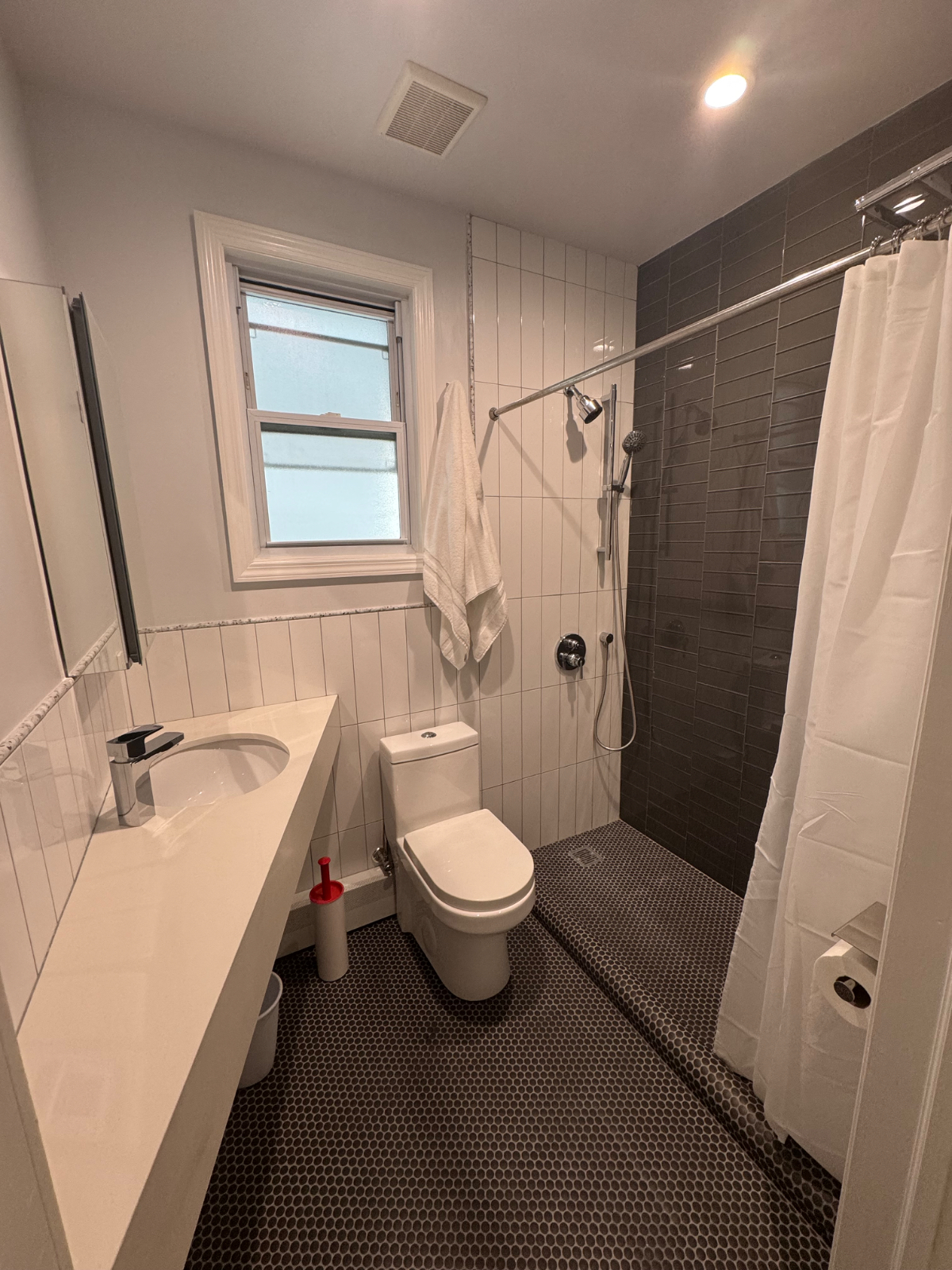 2 private rooms  and private bath in a shared unit - Photo 6