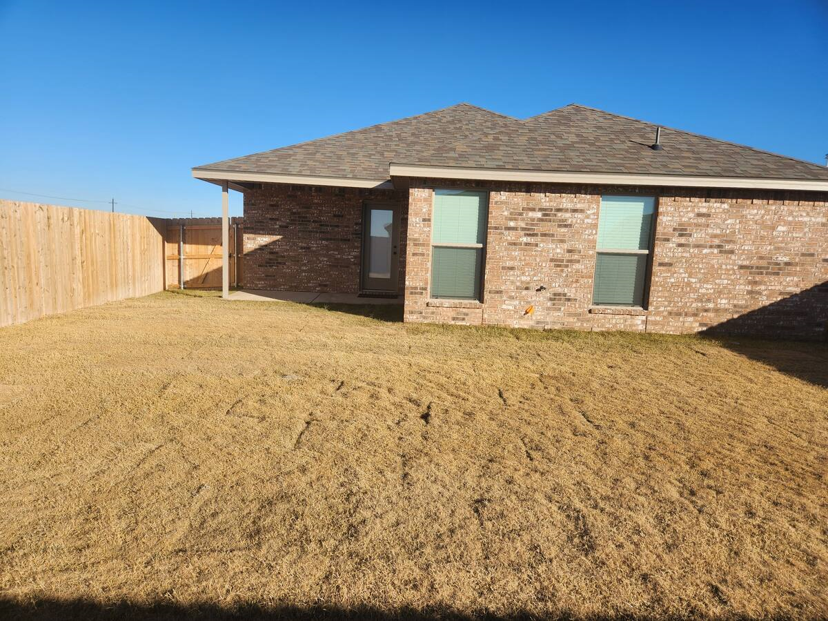 New Build 3 Bedroom 2 Bath Home Near Hospitals & TTU - Photo 2