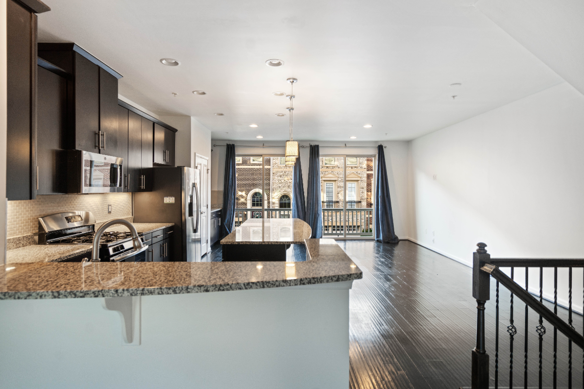 Stunning Master Bedroom in Washington