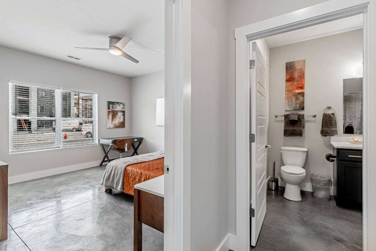 Fully-Furnished Apartments with Amenities - Photo 8