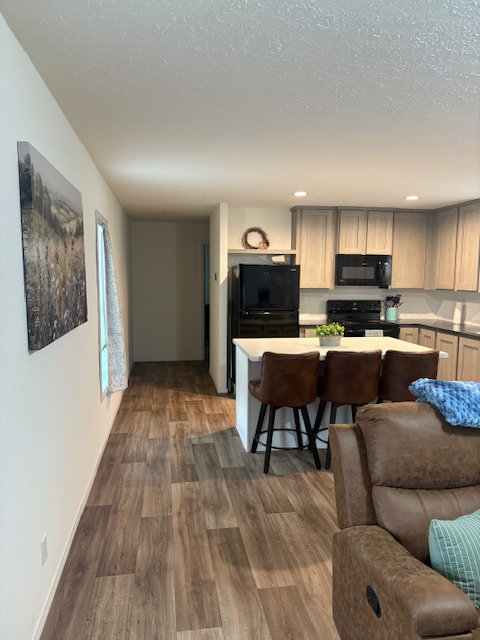 Charming 3 Bed 2 Bath in Douglas - Photo 3