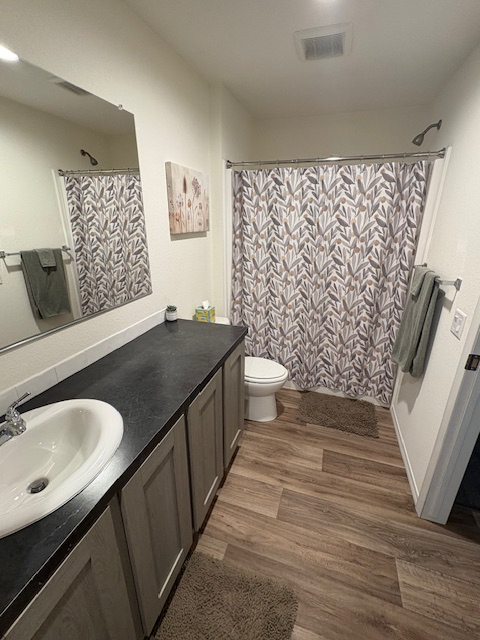 Charming 3 Bed 2 Bath in Douglas - Photo 6