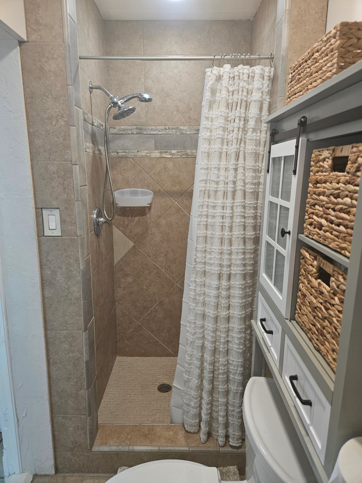 CHEZ MICHELLE STUDIO APARTMENT 659115 - Photo 11